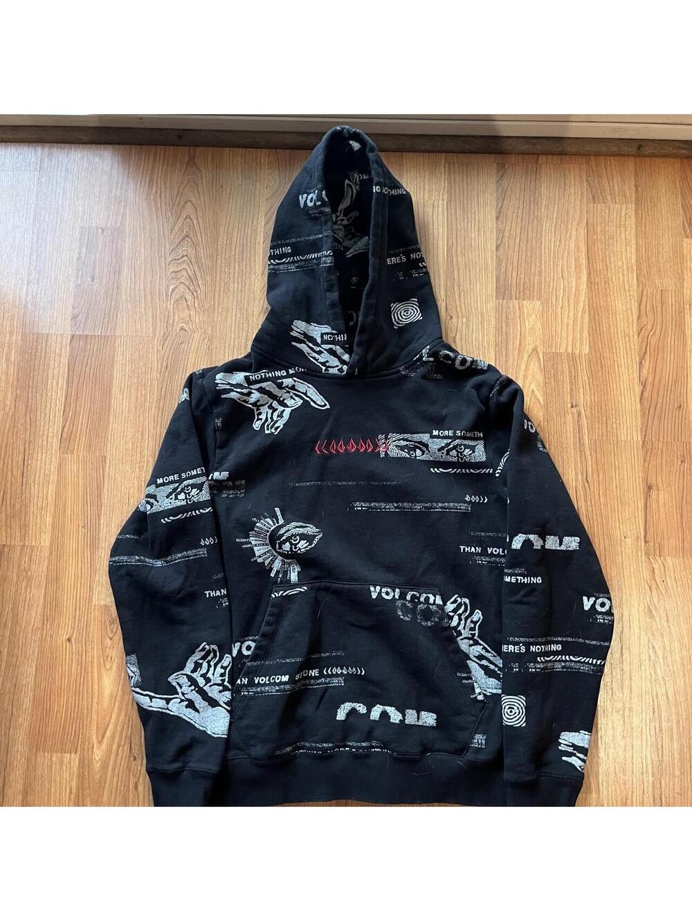 Vintage y2k streetwear skater Volcom hoodie | size S